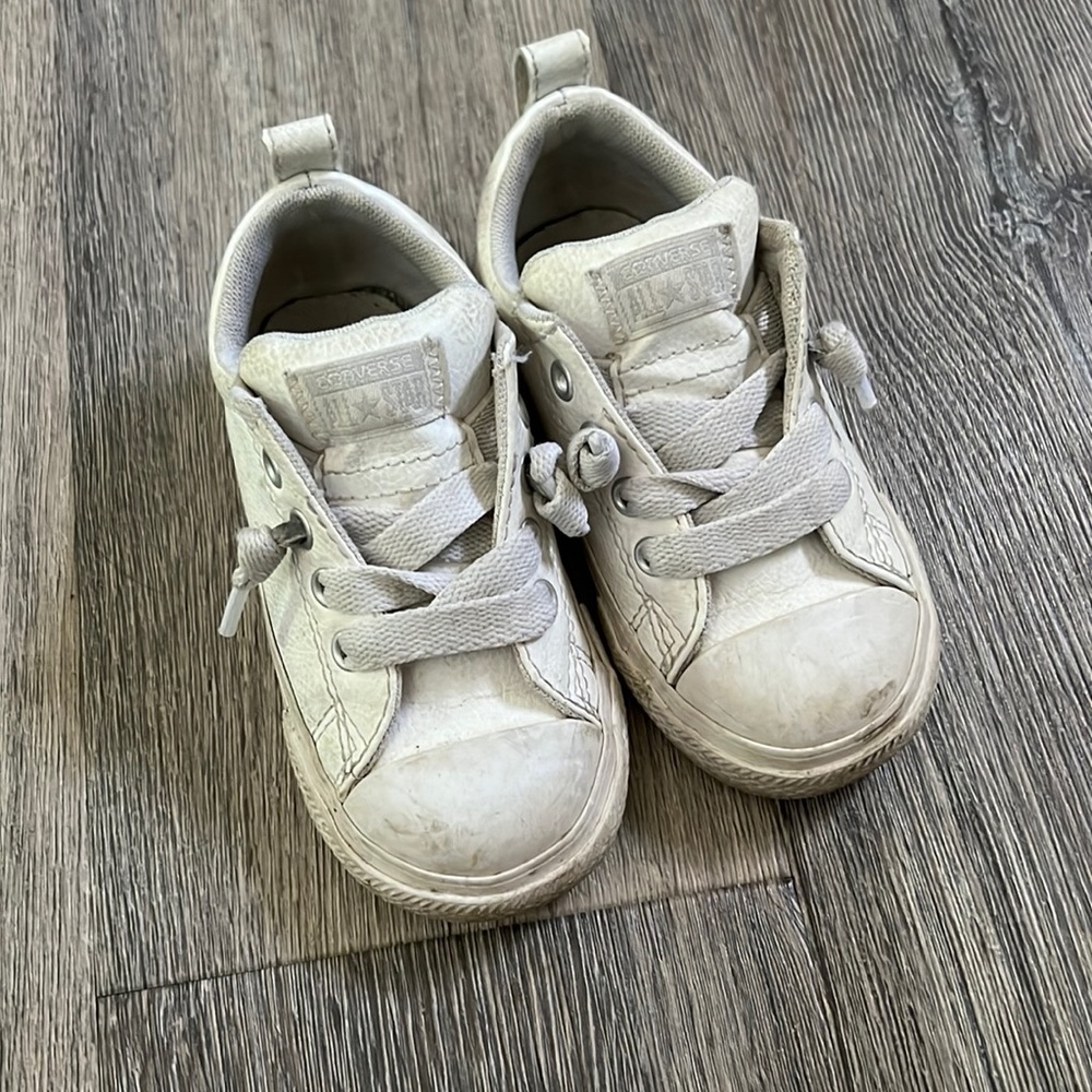 Little boys Converse